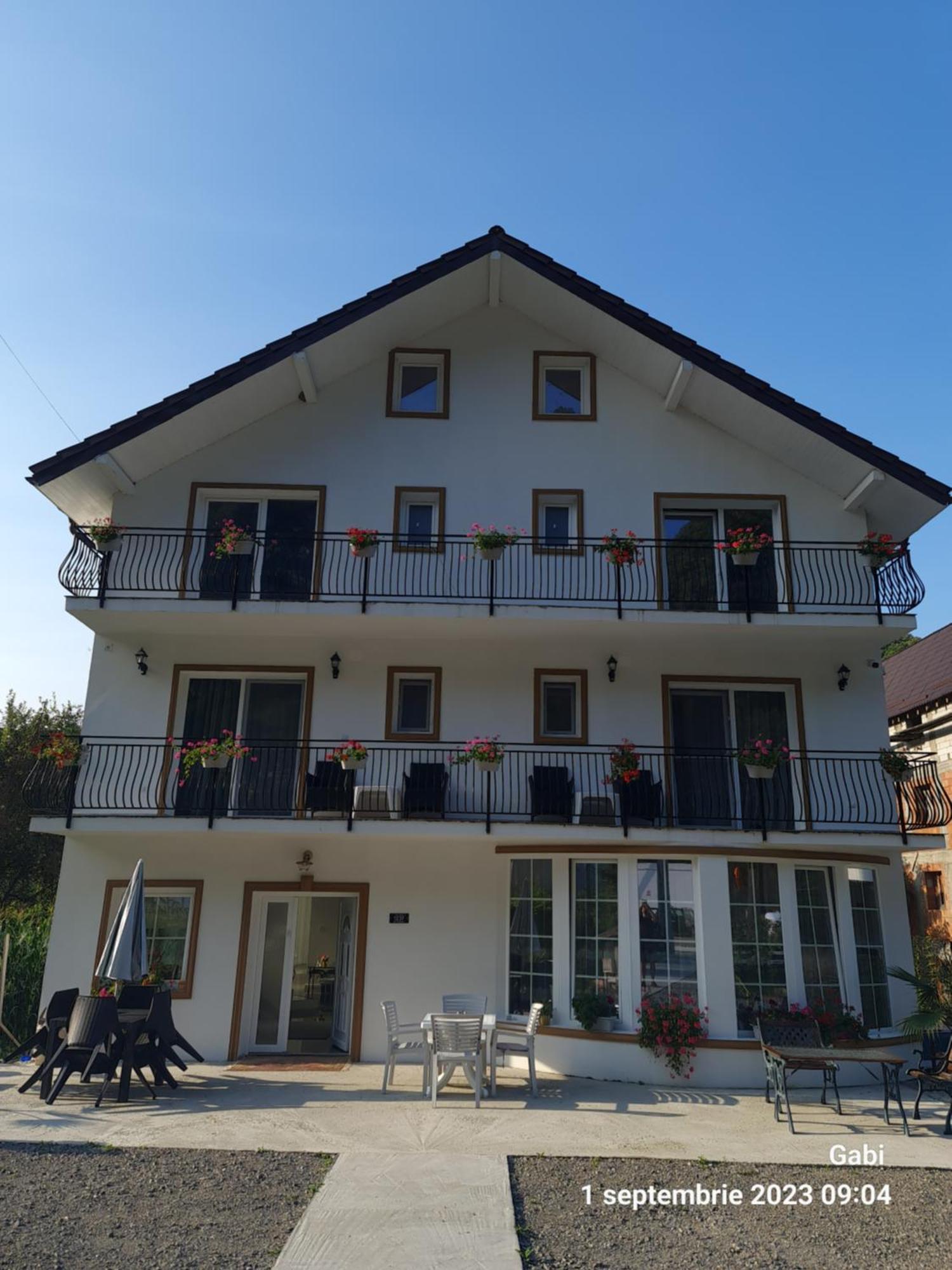 Hotel Casa Anne Băile Herculane Exteriér fotografie